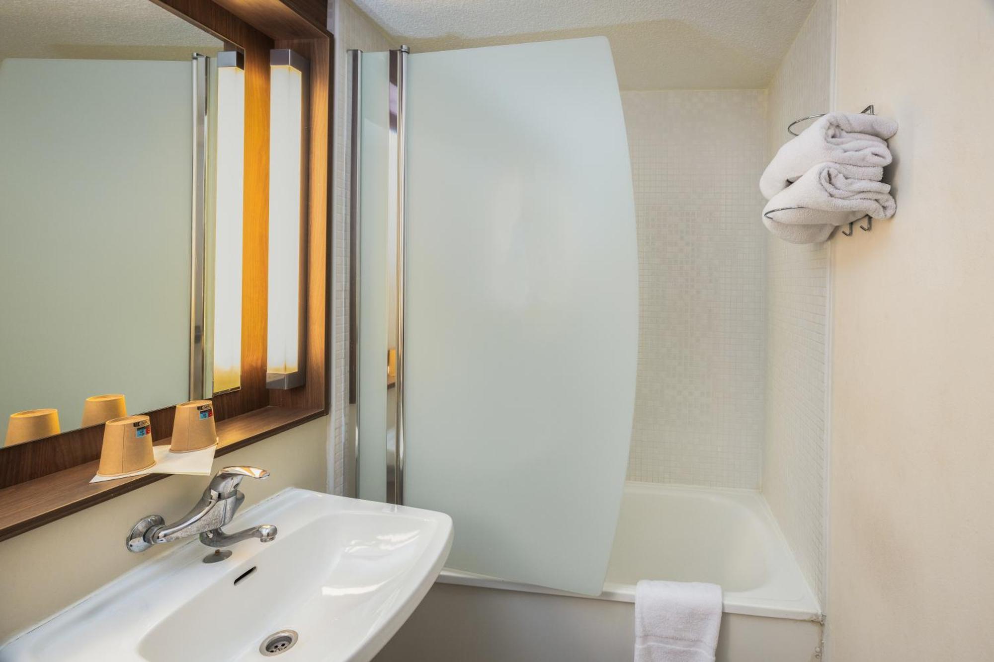 Hotel Campanile Paris Ouest - Gennevilliers Port Zewnętrze zdjęcie